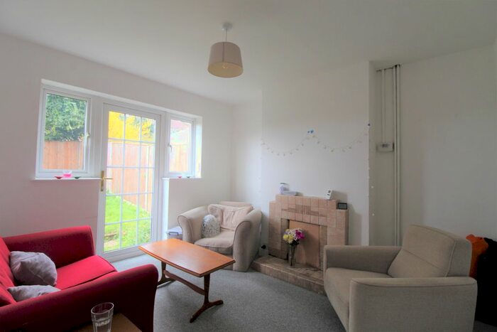 3 Bedroom Semi-Detached House To Rent In Rydes Hill Road, Guildford, GU2