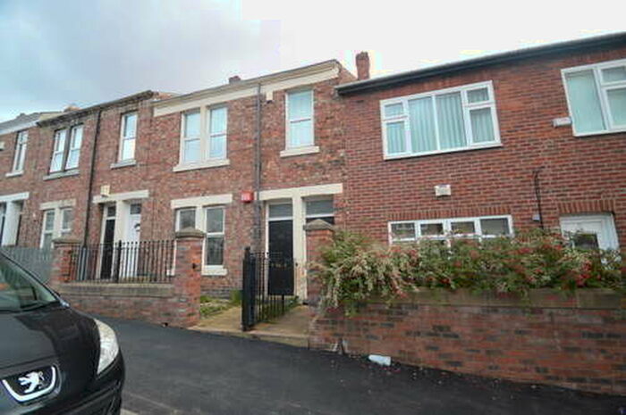 2 Bedroom Flat To Rent In Maxwell Street, , Gateshead, NE8