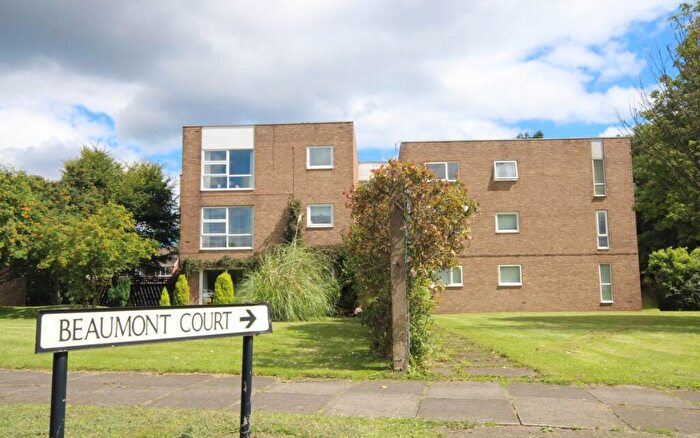 2 Bedroom Apartment To Rent In Beaumont Court, Whitley Bay, NE25