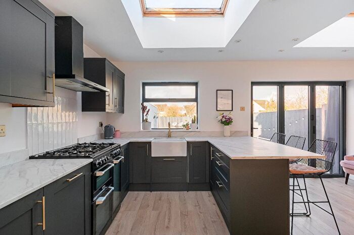 3 Bedroom Semi-Detached House For Sale In Lewis Road, Bedminster Down, BS13