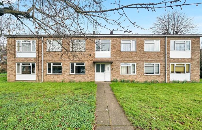 2 Bedroom Apartment To Rent In Serbin Close, Leyton, E10