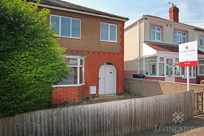 3 Bedroom Semi-Detached House To Rent In Raeburn Road, Clarendon Park, LE2