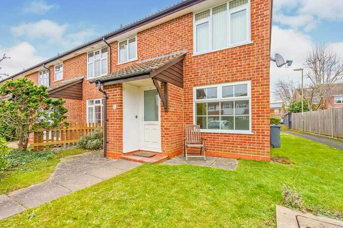 1 Bedroom Maisonette Flat To Rent In Elderfield Close, Emsworth, PO10