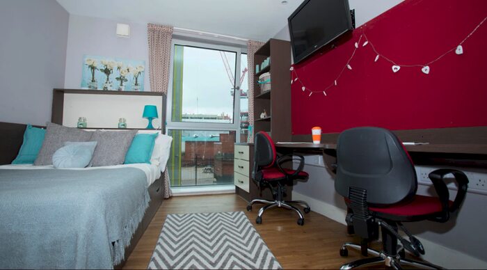 Flat To Rent In Camden Hawley Crescent, NW1