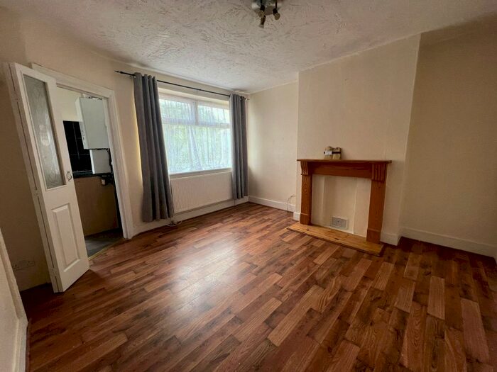 2 Bedroom Flat To Rent In Sandhurst Road, Enfield, N9