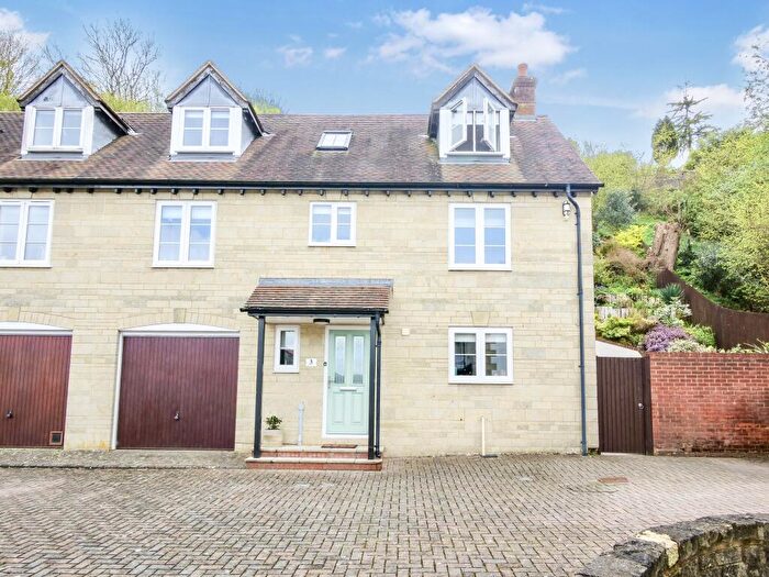 4 Bedroom Semi Detached House For Sale In Byzant Court, Shaftesbury, SP7
