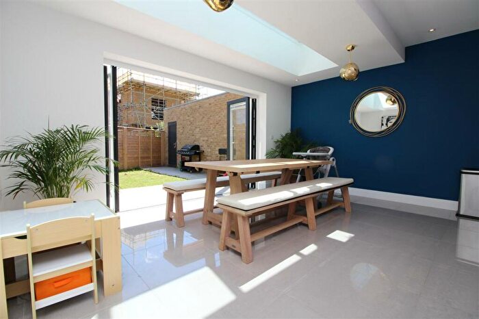 3 Bedroom Detached House For Sale In Lockyer Mews, Canterbury, CT1