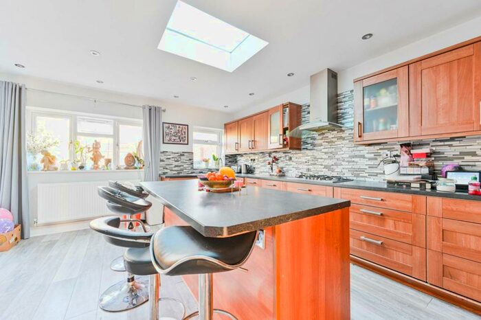 5 Bedroom Semi-Detached House To Rent In Canterbury Road, Harrow, HA1