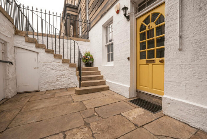 2 Bedroom Flat For Sale In A Henderson Row, Edinburgh, EH3