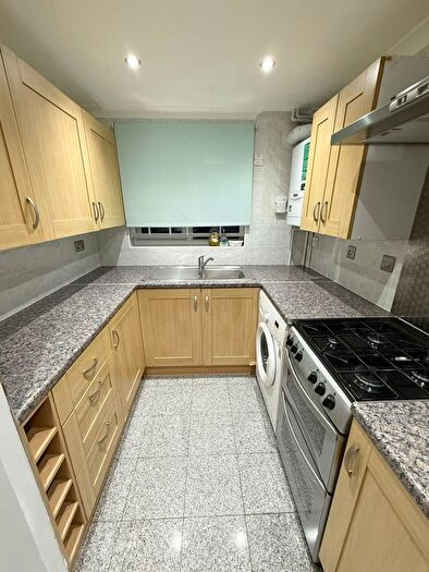 3 Bedroom End Terrace House To Rent In Trundleys Road, London, SE8