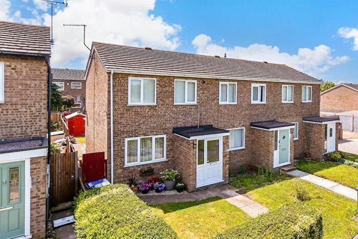 2 Bedroom End Of Terrace House For Sale In Holbourn Close, Herne Bay, Kent, CT6