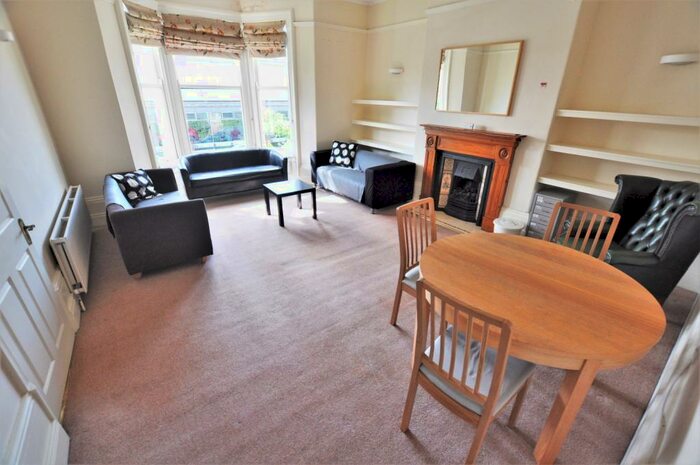 3 Bedroom Flat To Rent In Jesmond, Newcastle Upon Tyne, NE2