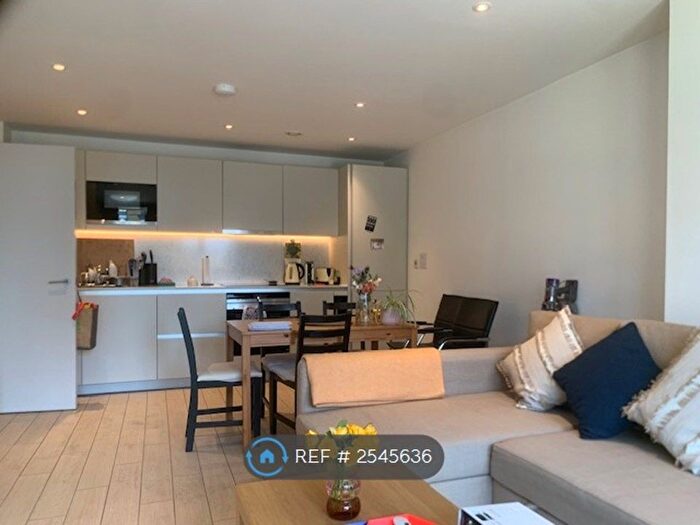 2 Bedroom Flat To Rent In Ann Street, London, N1