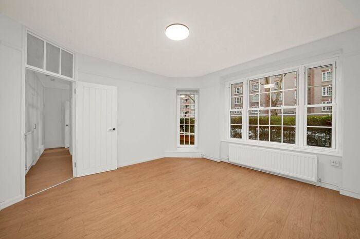 2 Bedroom Flat To Rent In Ferdinand Street, Chalk Farm, NW1