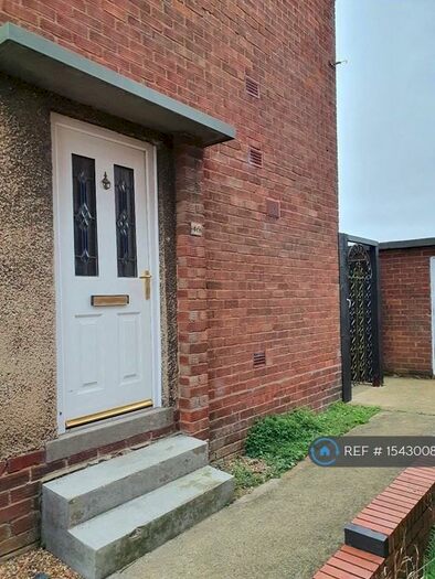 2 Bedroom Flat To Rent In Weekley Glebe Road, Kettering, NN16