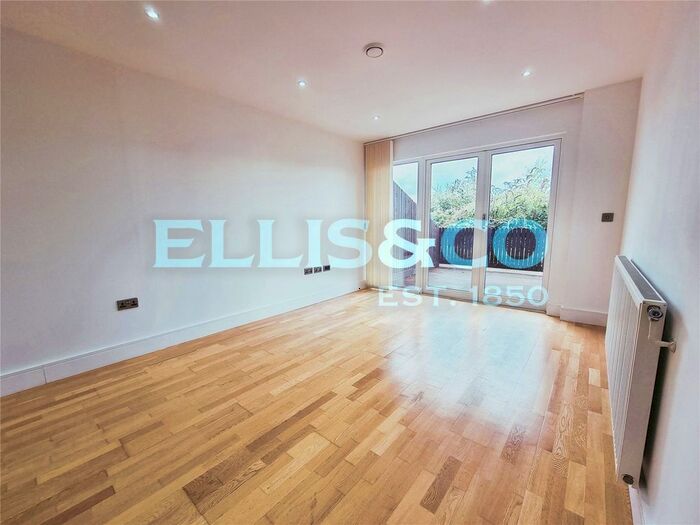 2 Bedroom Flat To Rent In Trident Point, Pinner Road, Harrow, HA1