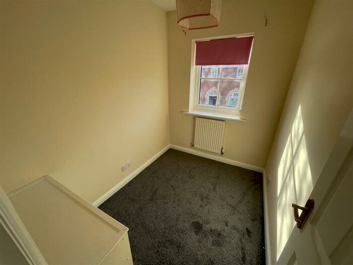 2 Bedroom End Of Terrace House To Rent In Marlow Court, Adlington, PR7