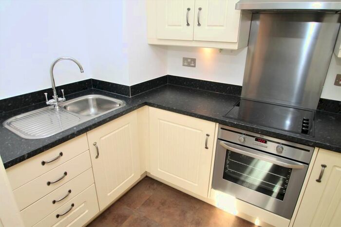 1 Bedroom Flat To Rent In High Street, Harborne, Birmingham, B17