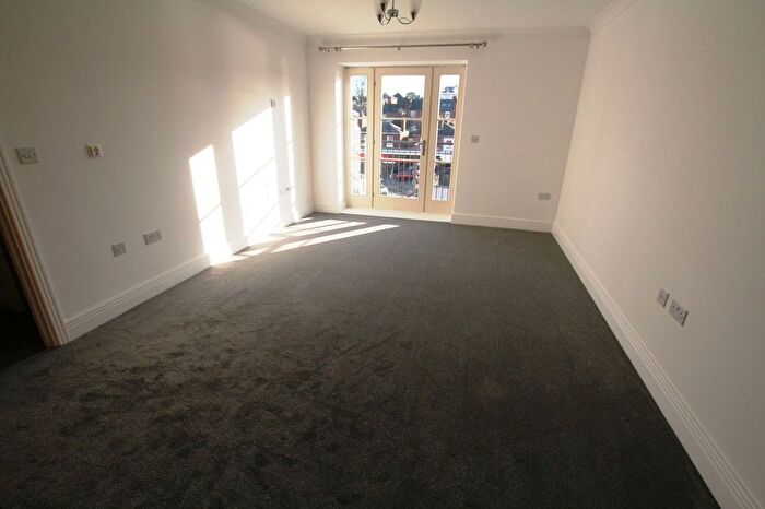 2 Bedroom Flat For Sale In Apartment, Rushton Court, Princes Drive, Diglis, Worcester., WR1