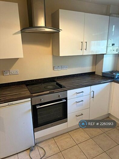 4 Bedroom Flat To Rent In Sancroft Street, London, SE11
