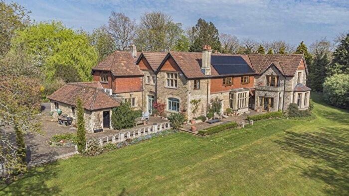6 Bedroom Detached House For Sale In Swindon Road, Kington Langley, Chippenham, Wiltshire, SN15