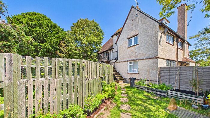 2 Bedroom Maisonette To Rent In Vernon Close, Rustington, BN16