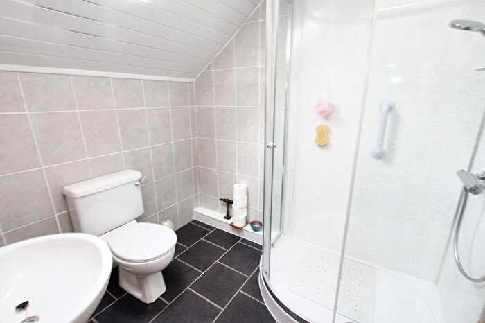 2 Bedroom Cottage For Sale In Goschen Place, Broxburn, EH52