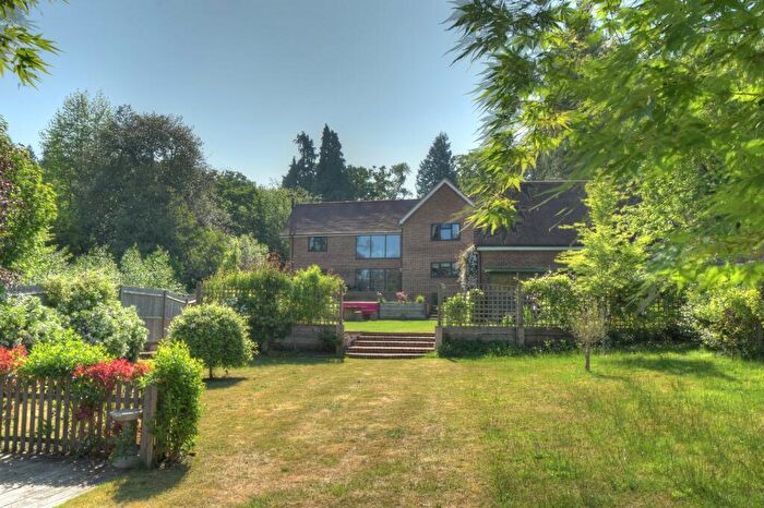 4 Bedroom Detached House For Sale In London Road, Hill Brow, Liss, Hampshire, GU33