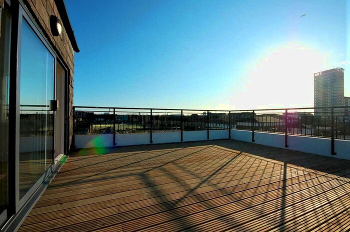 2 Bedroom Flat To Rent In Welsford Street, London, SE1