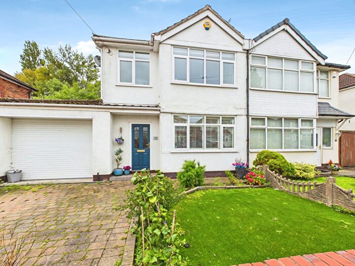 3 Bedroom Semi-Detached House For Sale In Regal Drive, Windle, St Helens, WA10