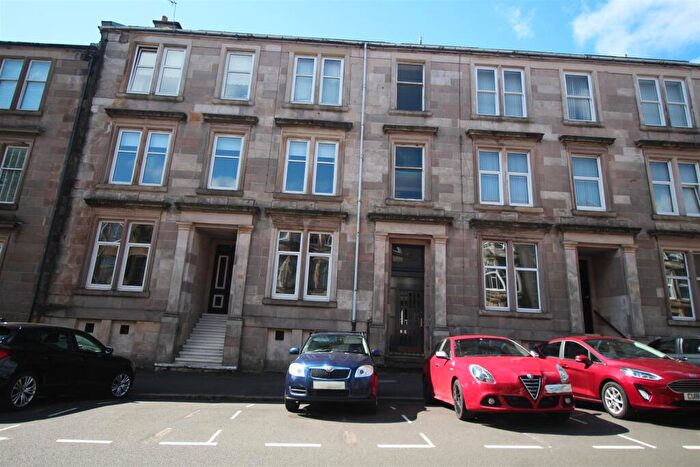 4 Bedroom Flat To Rent In Ardgowan Street, Greenock, PA16