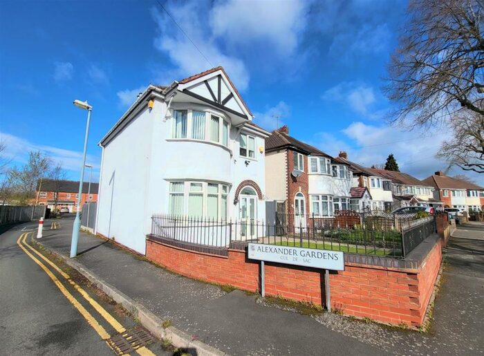 3 Bedroom Detached House To Rent In Teddington Grove, Perry Barr, Birmingham, B42