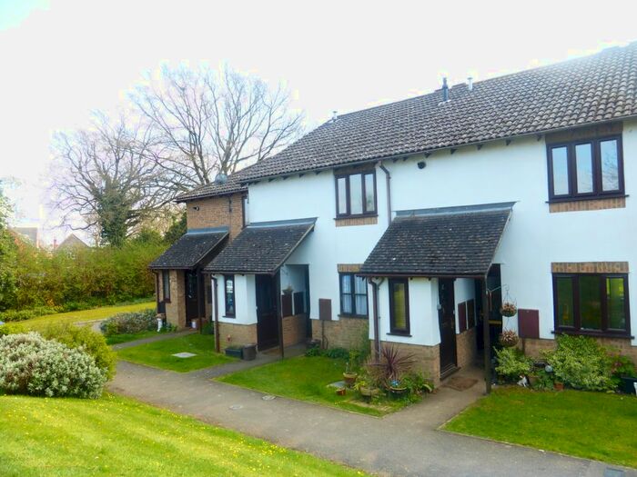 1 Bedroom Maisonette To Rent In Little Greencroft, Chesham, HP5