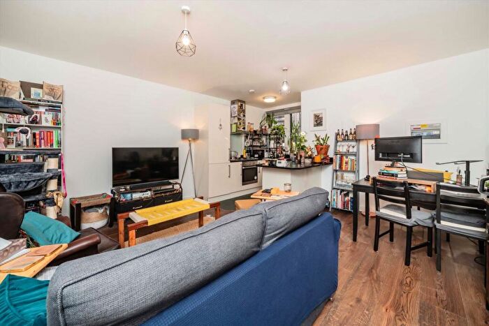 1 Bedroom Flat To Rent In Little Somerset Street, Aldgate, E1