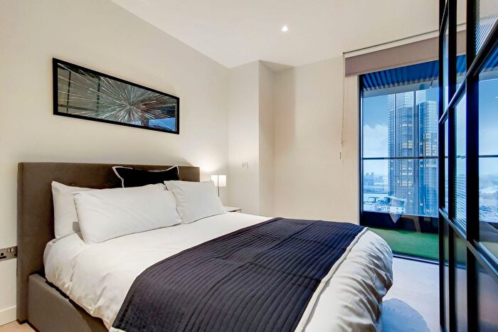 Studio To Rent In Bagshaw Building, Canary Wharf, London, E14
