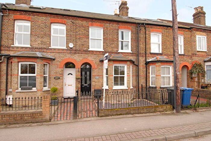 2 Bedroom Terraced House To Rent In Maidenhead Road Windsor, SL4