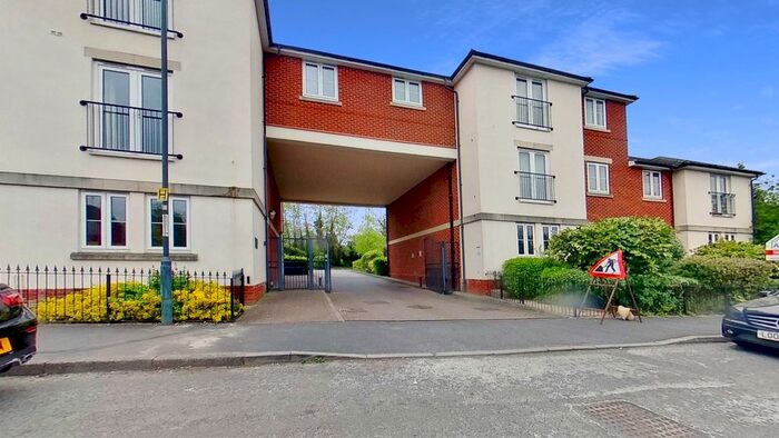 2 Bedroom Flat To Rent In Bishops Green, St. Swithins Close, Derby, Derbyshire, DE22