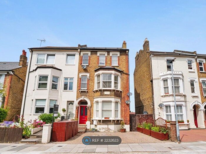 1 Bedroom Flat To Rent In Wellington Gardens, London, SE7