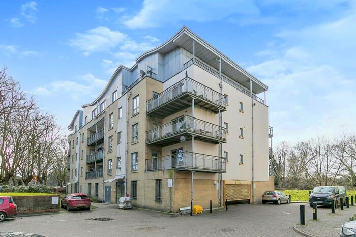 2 Bedroom Flat For Sale In Yeoman Close, Ipswich, IP1