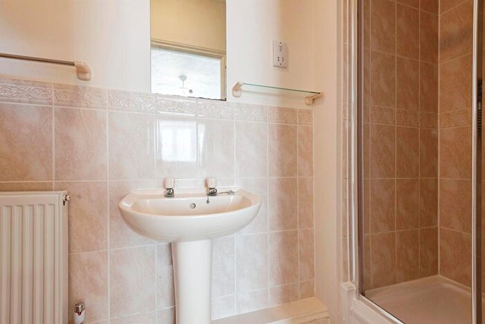 3 Bedroom Detached Bungalow For Sale In Corvus Close, Royston, SG8