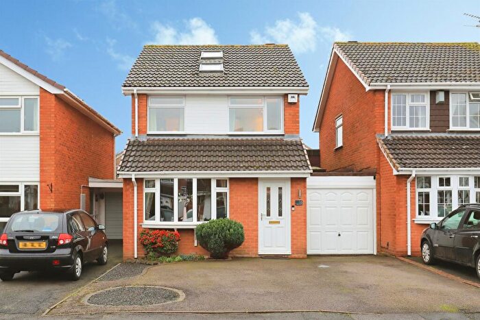 3 Bedroom Detached House For Sale In Marlowe Close, Kidderminster, DY10