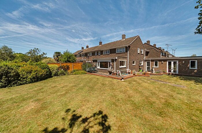 4 Bedroom Terraced House For Sale In Winchgrove Road, Bracknell, Berkshire, RG42