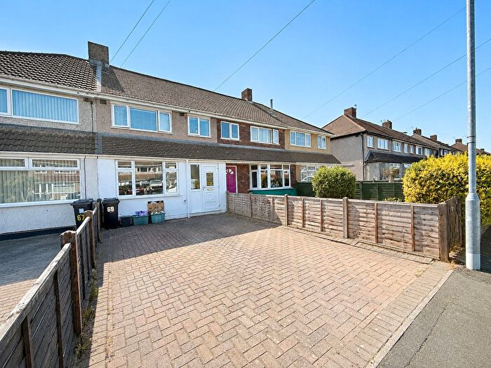 3 Bedroom Terraced House For Sale In Windermere Road, Patchway, BS34