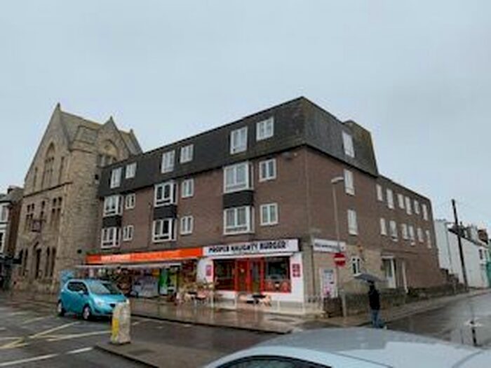 2 Bedroom Flat To Rent In Park Street, Weymouth DT4