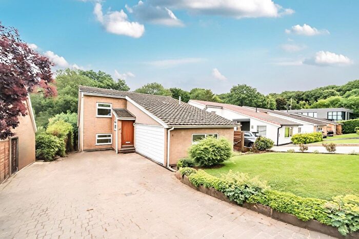 3 Bedroom Detached House For Sale In Eleanor Crescent, London, NW7