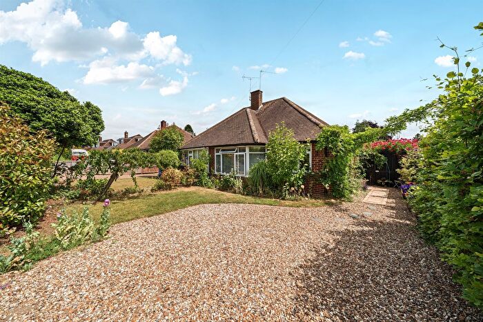 2 Bedroom Semi Detached Bungalow For Sale In Highway Avenue, Maidenhead, SL6