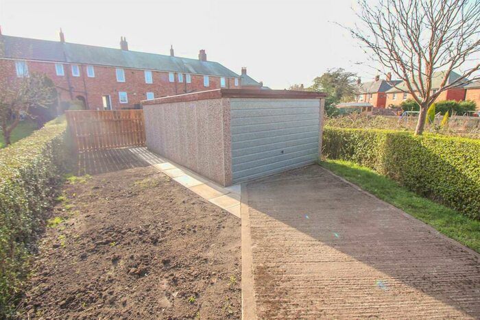 Garage / Parking To Rent In Carrfield Road, Newcastle Upon Tyne, NE3