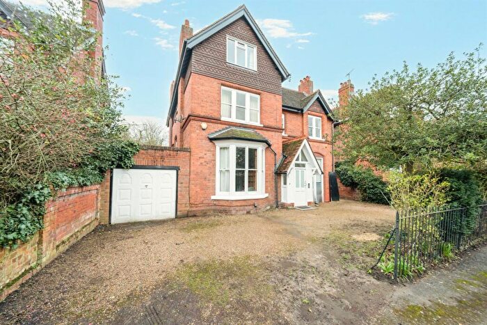 5 Bedroom Detached House To Rent In Alexandra Road, Reading, RG1