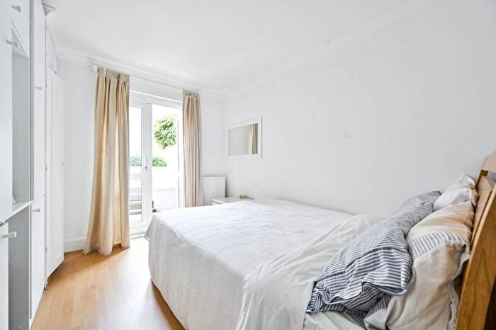 1 Bedroom Flat For Sale In Lisson Grove, St John's Wood, London, NW1