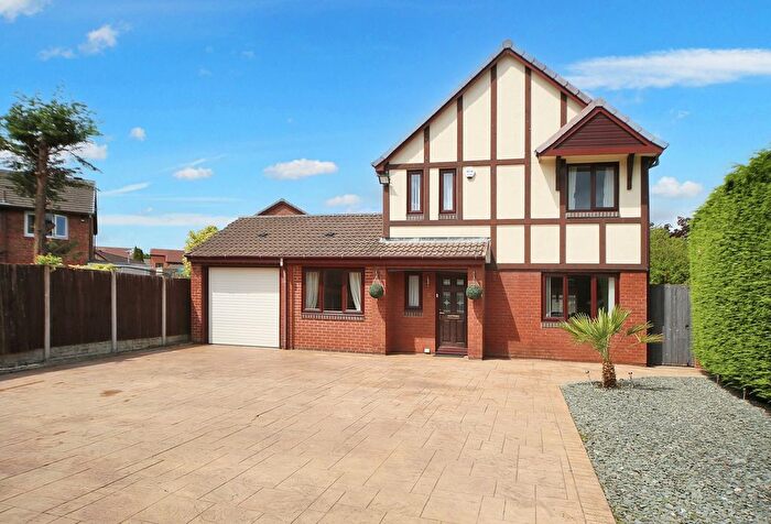 4 Bedroom Detached House For Sale In Torver Close, Wigan, WN3